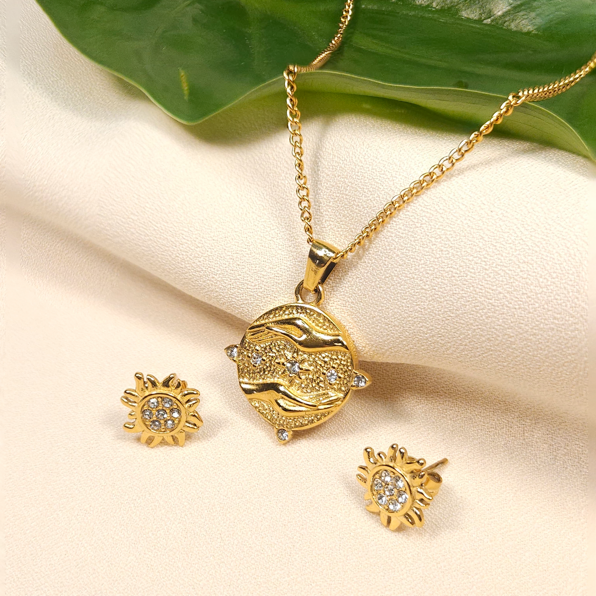 Set SOL - Juego de Collar y Aretes Sol Zirconia Acero Inoxidable Chapa Oro 18k